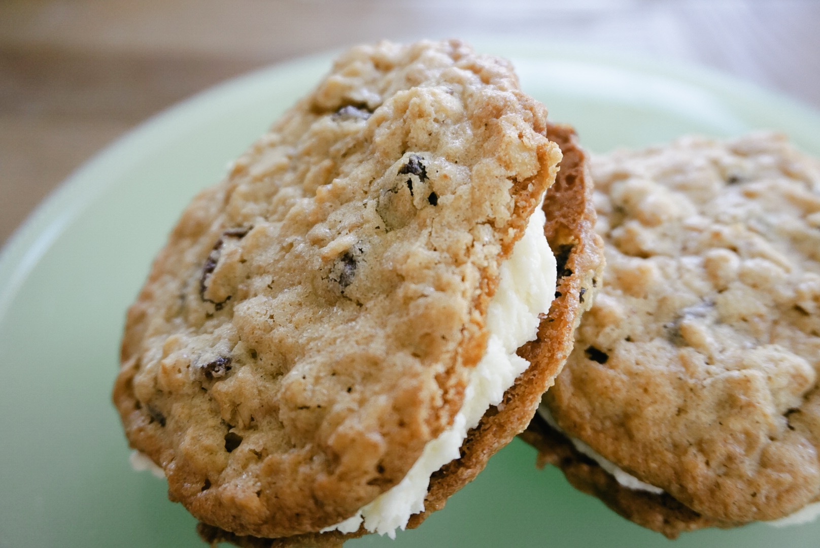 Oatmeal Raisin Cream “Cakes”