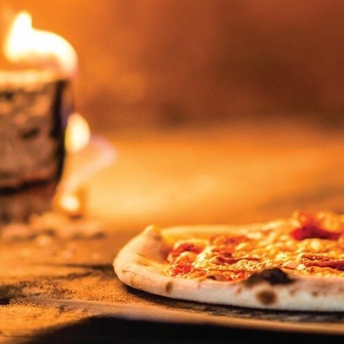 🔥 We&rsquo;re warming up for a big weekend! Join us at @bathpizzaco for awesome pizza or @greenparkbraz for 2 for 1 cocktails and live jazz tonight and Saturday evening from 8pm🎷 #pizza #eatlocal #eatfresh #pizzatime #pizzalover #cocktails #jazz #l