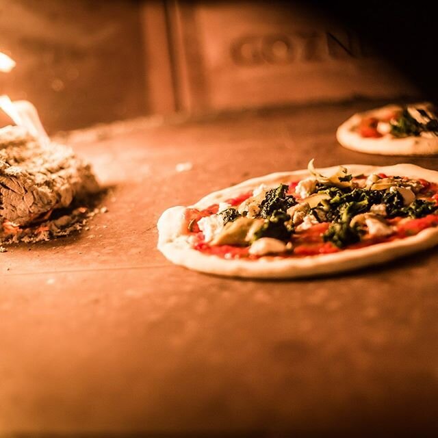 🍕Back in the game! A HUGE thank you to everyone who came down to support us yesterday. As well as walk up orders we're taking call + collect orders.(Click + Collect coming soon). 01225 588886. 💪#bathpizzaco #happydays&nbsp;#pizzeria&nbsp;#alfresco&