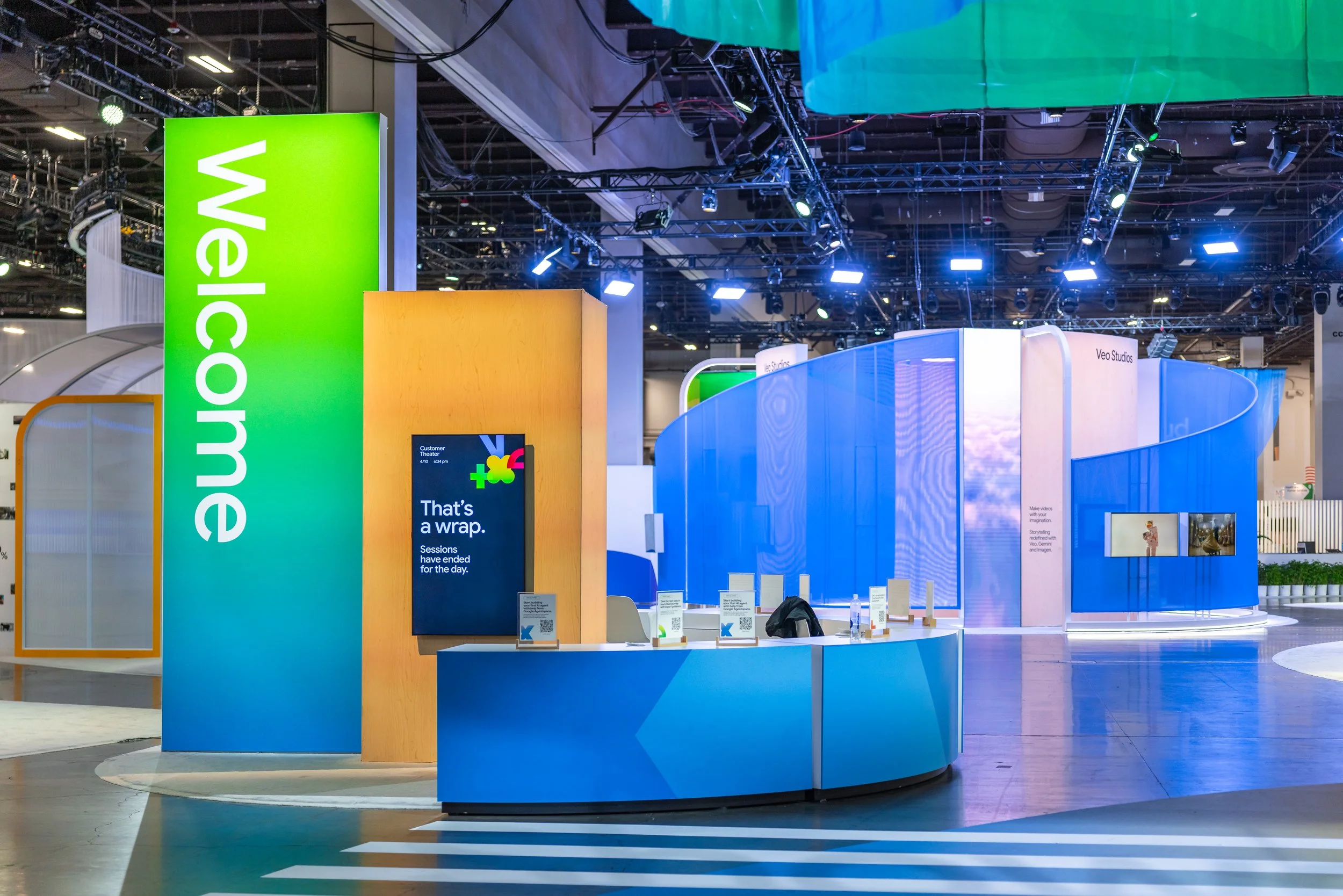 GOOGLENEXT2025_0410_183521-3155_ALIVE.jpg