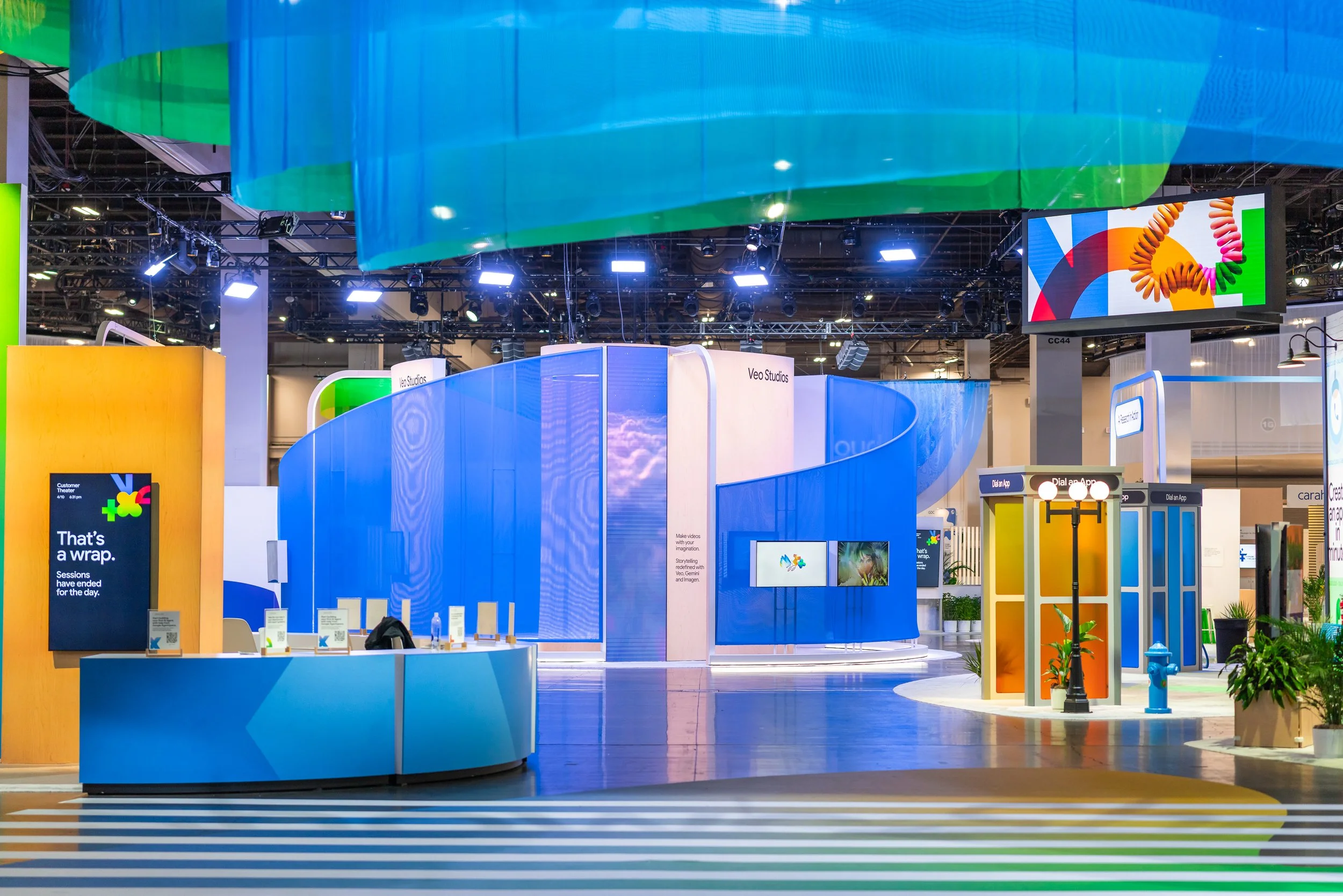 GOOGLENEXT2025_0410_183216-3147_ALIVE.jpg