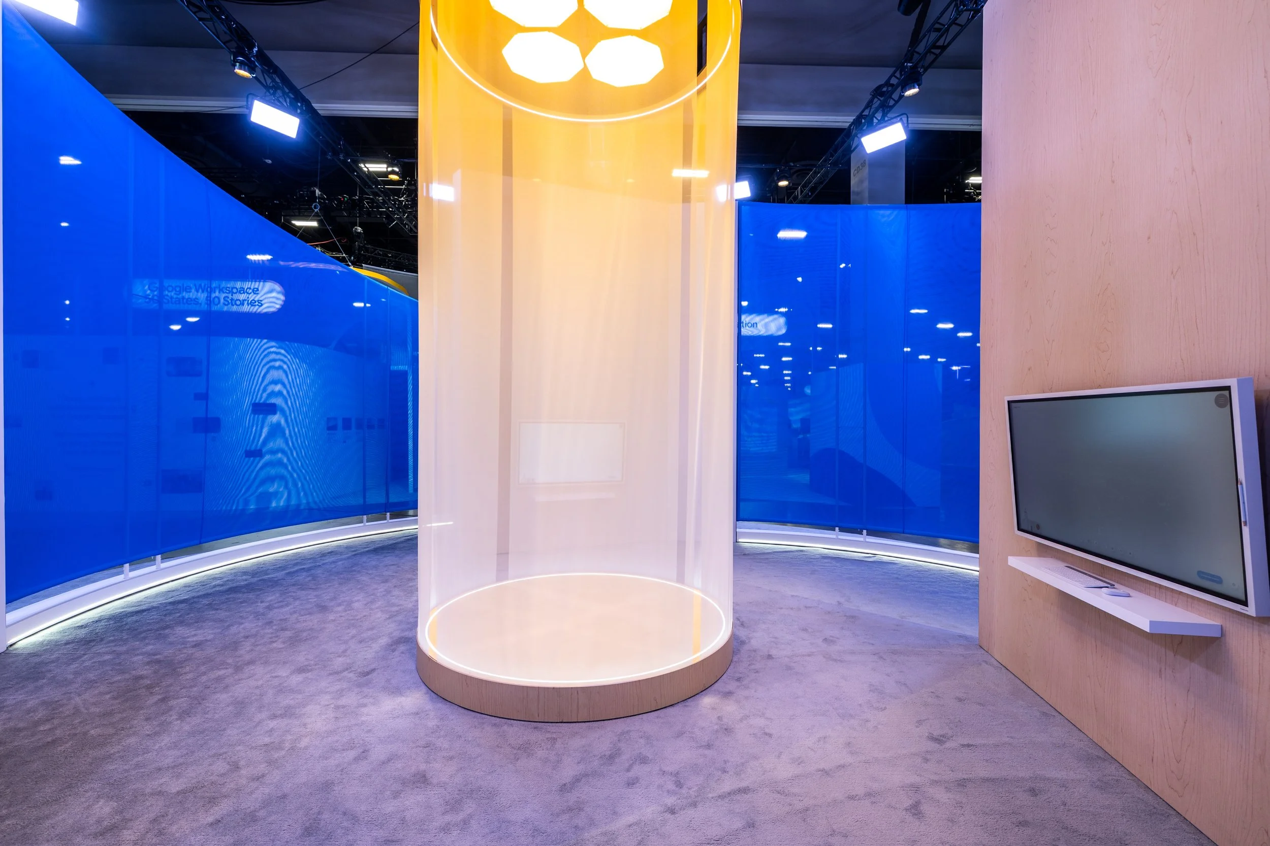 GOOGLENEXT2025_0410_184559-7698_ALIVE.jpg