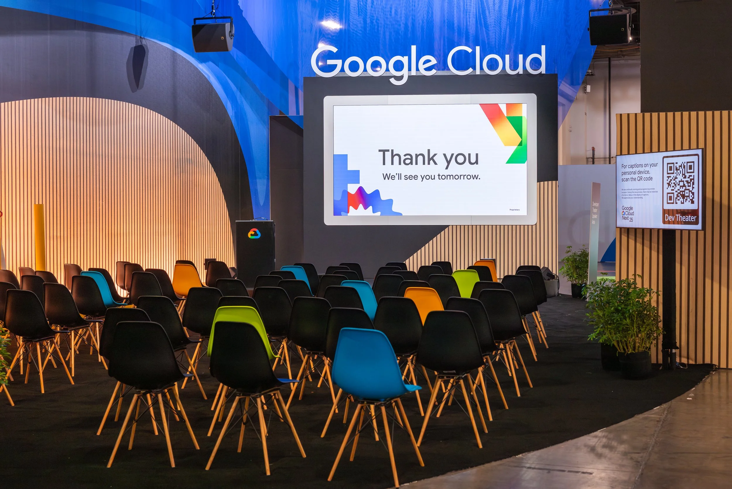 GOOGLENEXT2025_0410_191150-3470_ALIVE-Enhanced-NR.jpg