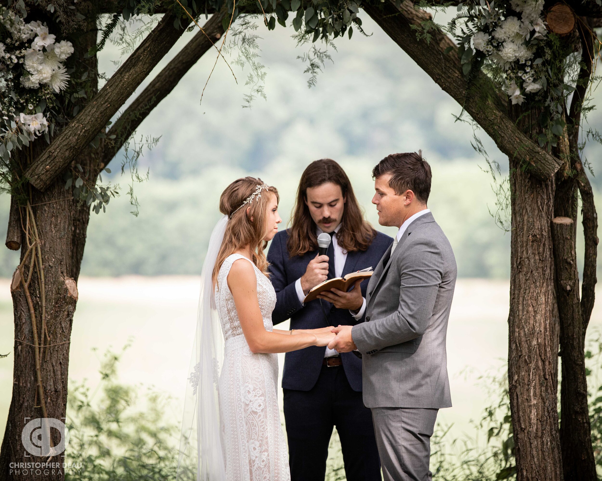  beautiful wedding ceremony at River’s Edge Bed and Breakfast in Lowell Michigan 