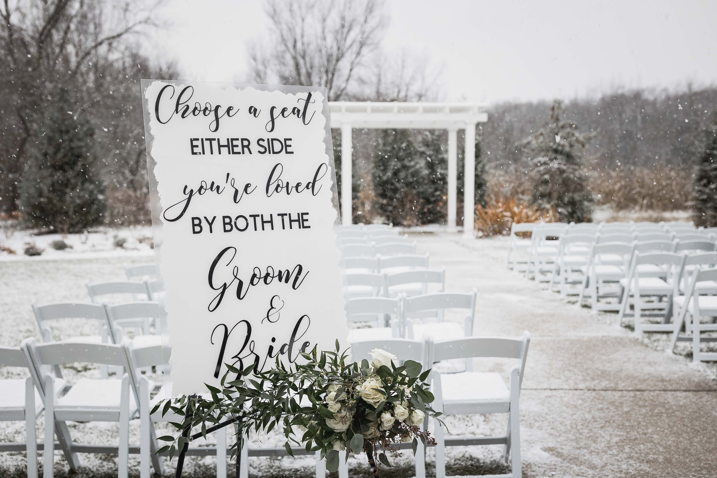 Snowy wedding ceremony