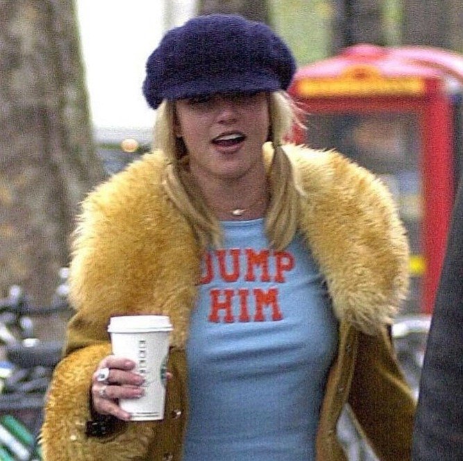 Britney Spears’ "Dump Him" Tee