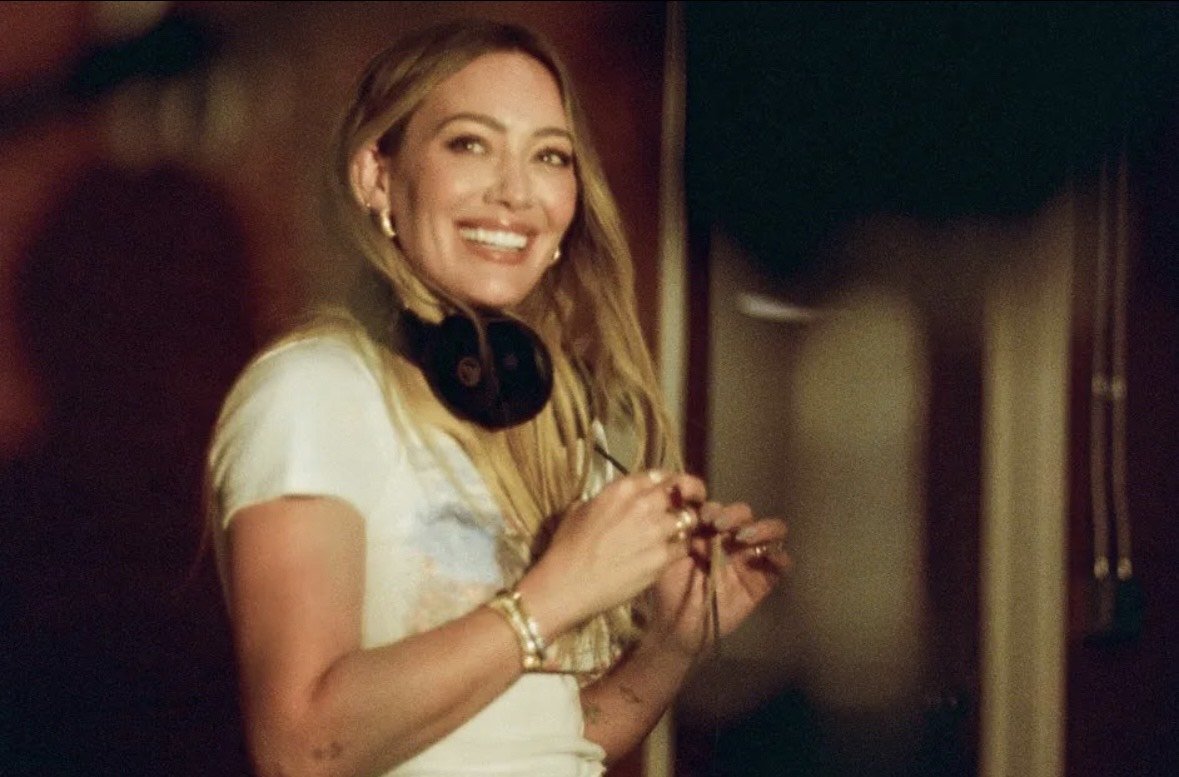 Hilary Duff Is Officially Returning to Music And We’re Emotional About It