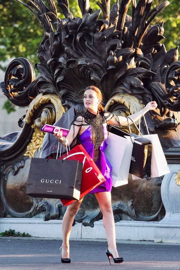 The It Girls' Guide to Shopping in Paris