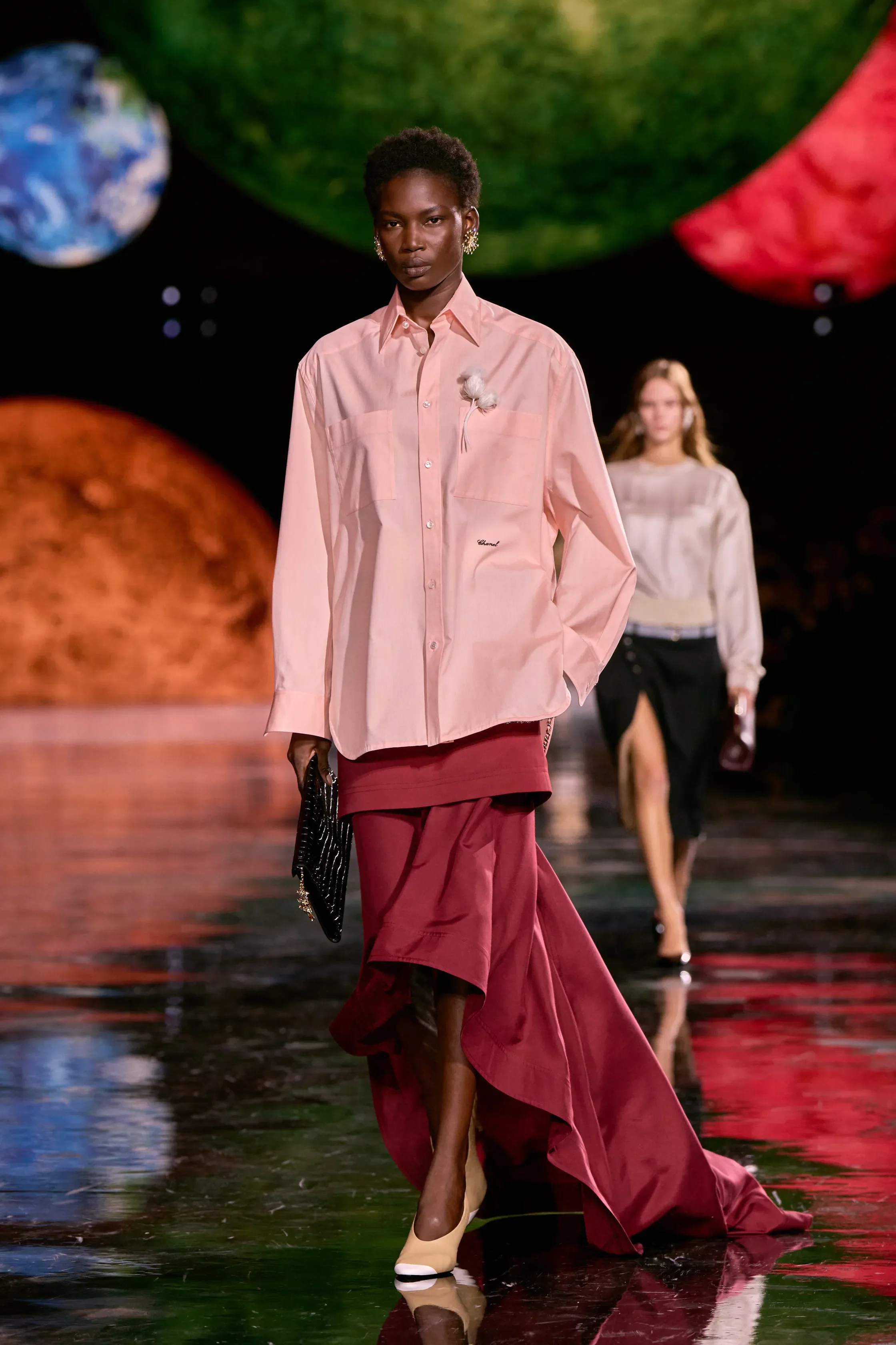 00017-chanel-spring-2026-ready-to-wear-credit-gorunway.webp