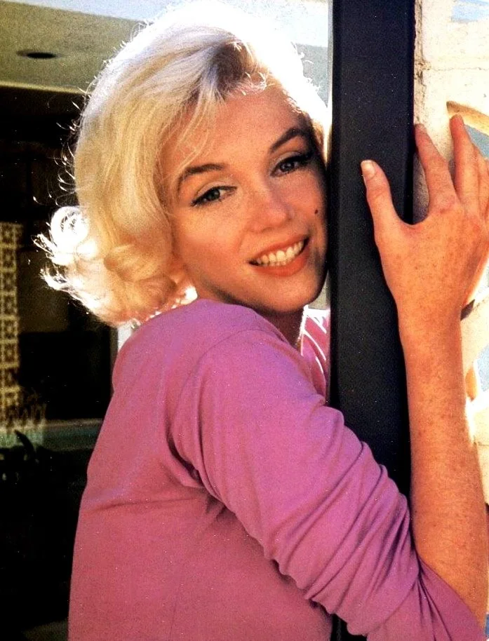 marilyn-monroe-smiling.jpg