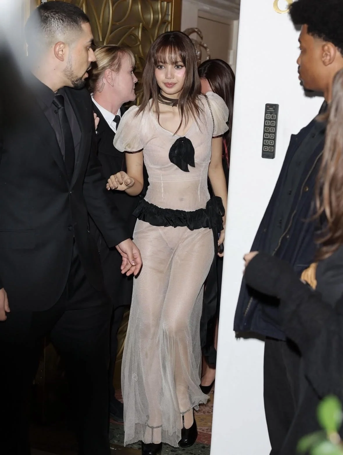 Blackpink's Lisa Wore Enfants Riches Déprimés to the Golden Globes After Party and Left Us Speechless