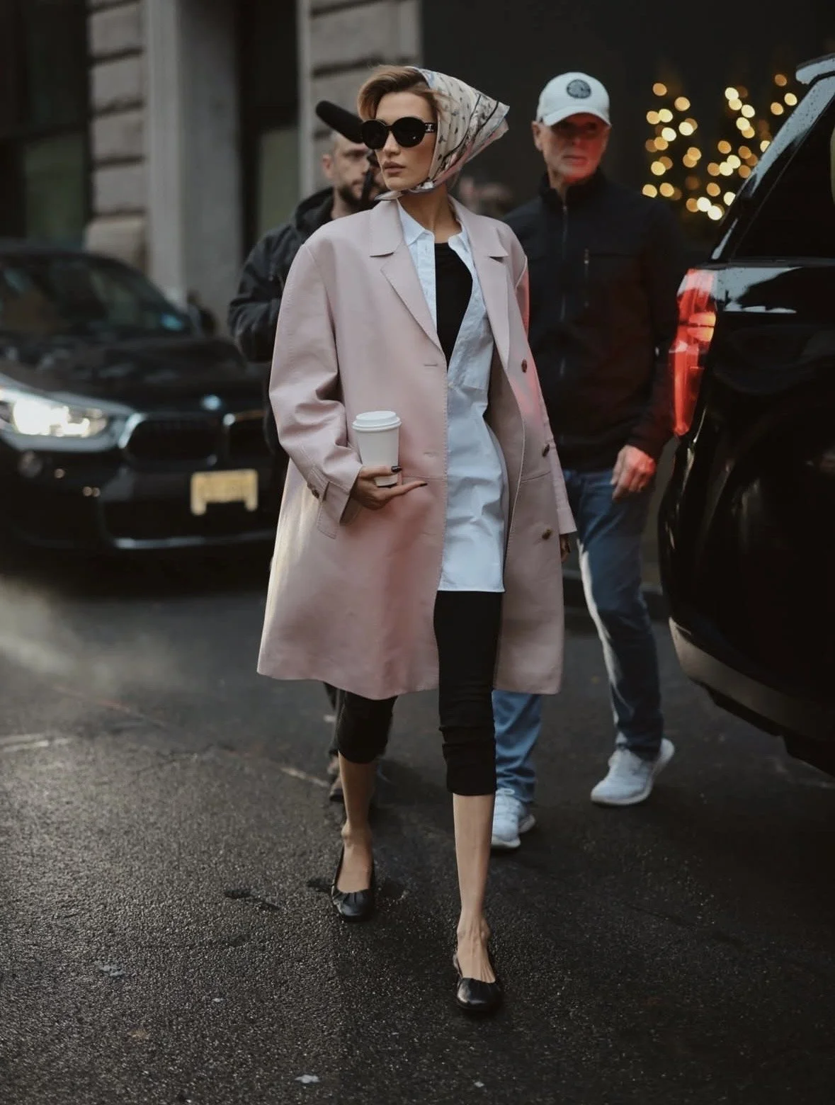 Bella Hadid’s Prada Trench Is a Grandmacore Love Letter to Old Hollywood