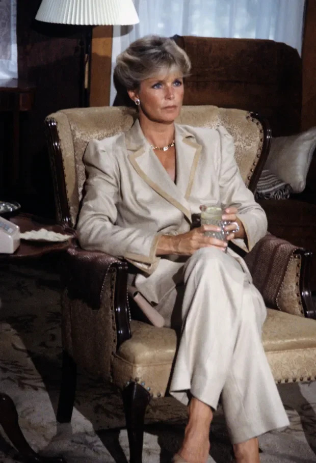 alexis-carrington-dynasty.webp