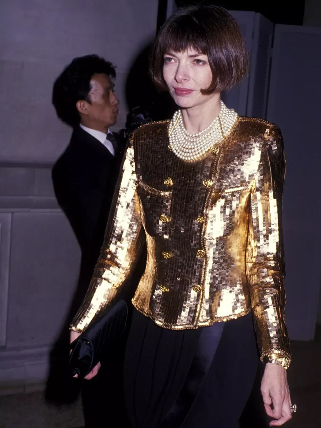 Before the bob became a brand and the sunglasses became shorthand for power, Anna Wintour was just another editor navigating New York&rsquo;s glittering gala circuit in the late &rsquo;80s and &rsquo;90s, experimenting with glamour, power dressing, a