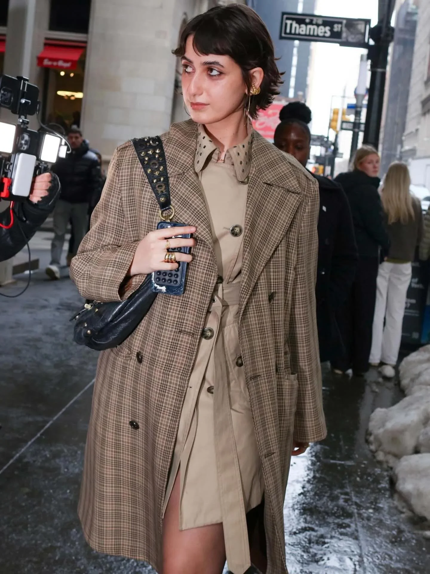 New York City&rsquo;s First Lady, Rama Duwaji attended Diotima&rsquo;s Fall/Winter 2026 show #NYFW, serving quiet power dressing with downtown cool.

It was the kind of outfit that says, &ldquo;I run meetings, but I also know where the best espresso 