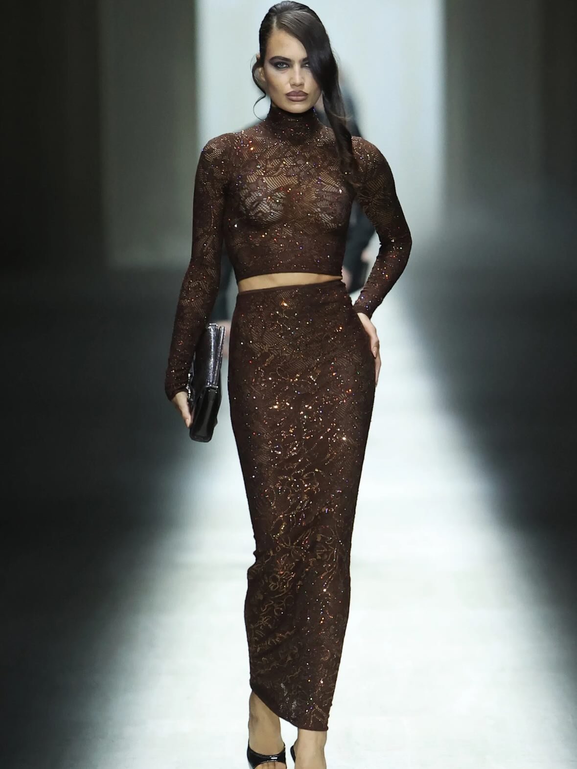 I&rsquo;ll take one of everything from Gucci&rsquo;s Fall 2026 collection. Yes, everything! 

Demna said lighter, softer, more refined and then proceeded to give us glamour with edge. No gimmicks!

More than a revival, it feels like @gucci rememberin