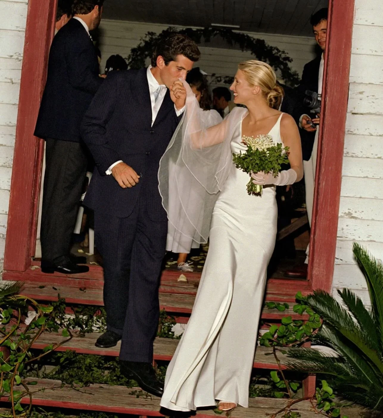 Few wedding dresses have reached the near-mythic status of the bias-cut silk gown worn by Carolyn Bessette-Kennedy when she married John F. Kennedy Jr. in 1996.

Minimal, elegant, and unforgettable, the slip dress designed by @narciso_rodriguez remai