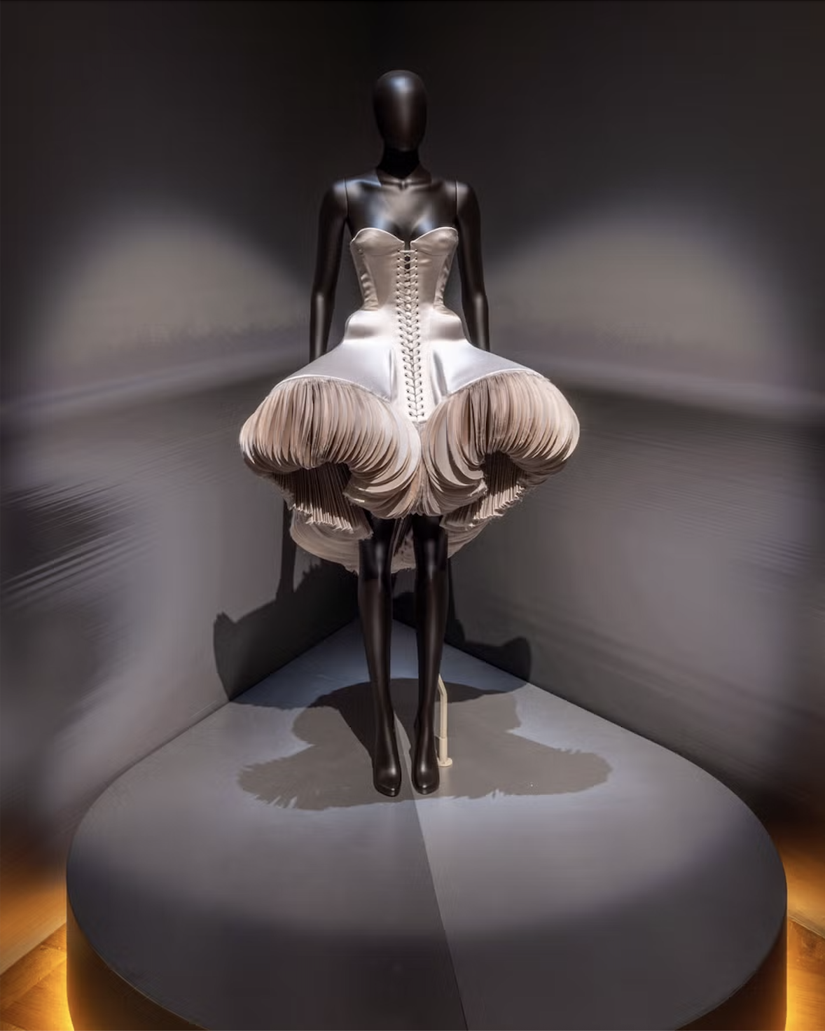 Schiaparelli, but Make It Museum-Worthy: The V&amp;A’s Most Surreal Fashion Moment Yet
