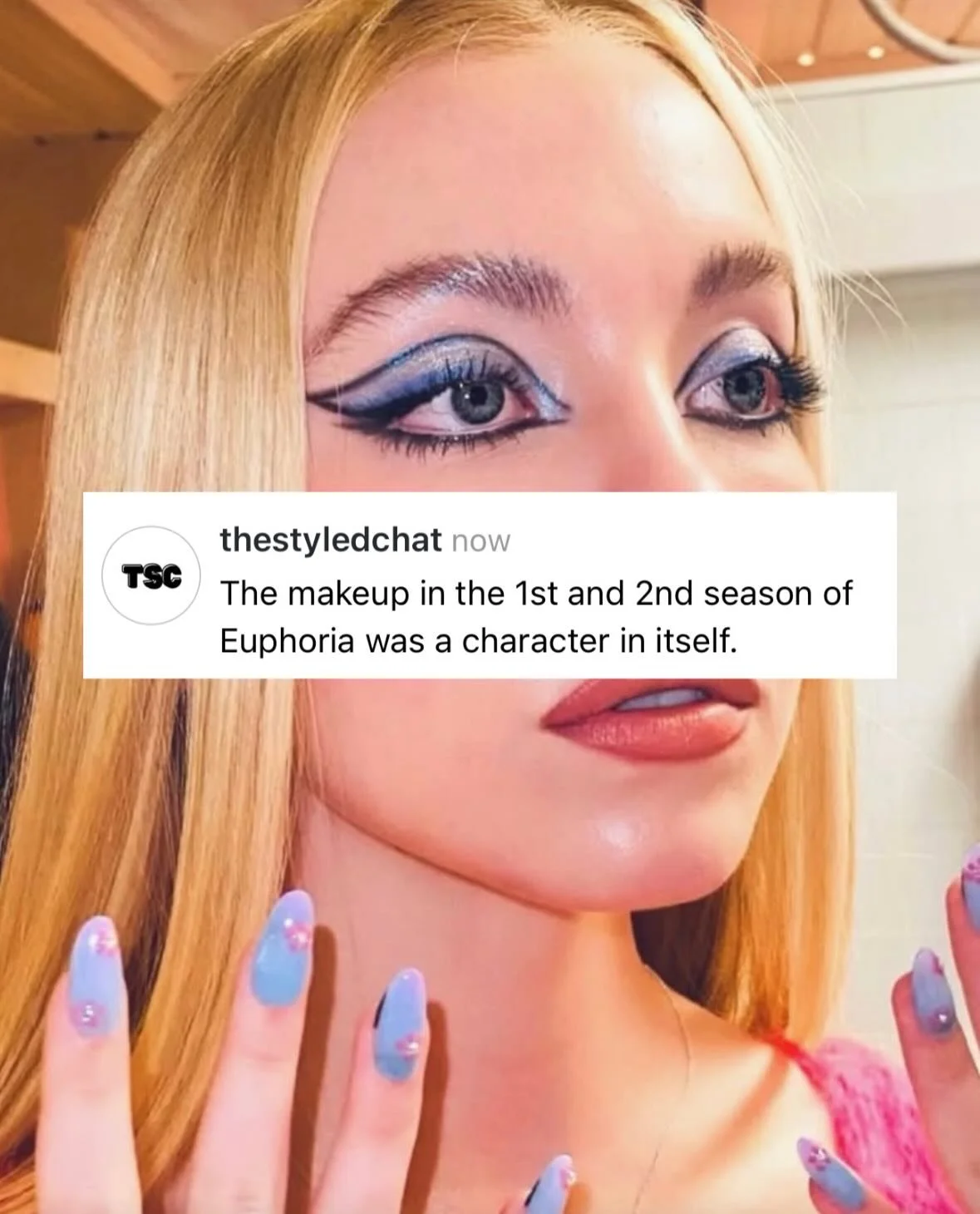 Glitter tears or graphic liner? 💎