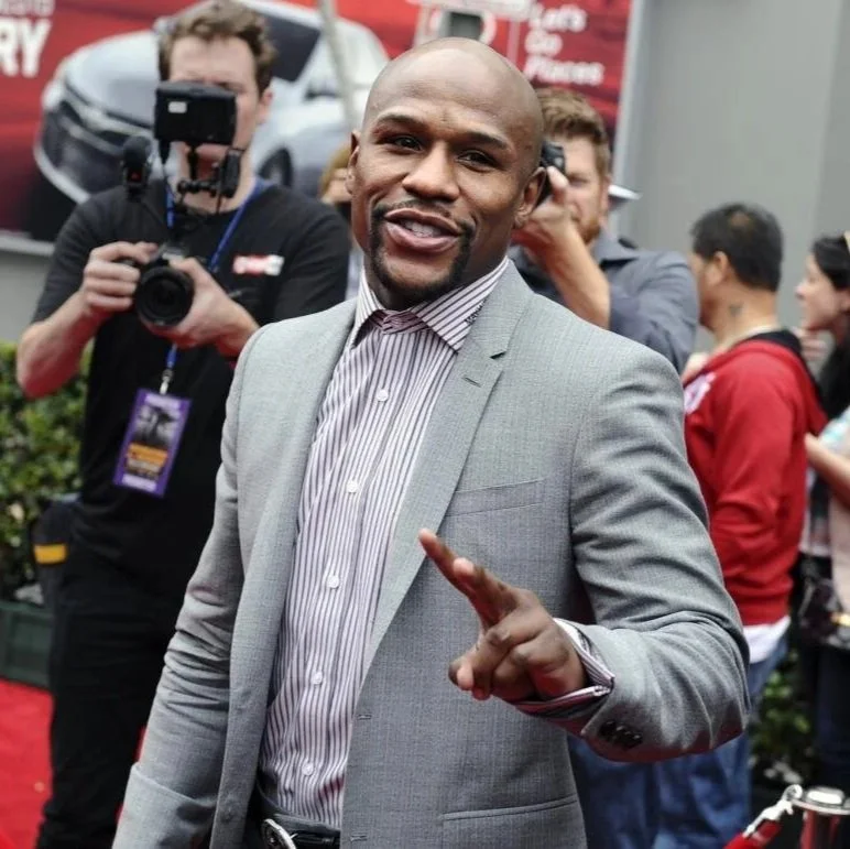 Floyd Mayweather Reportedly Ordered to Pay Nearly $1M in Child Support