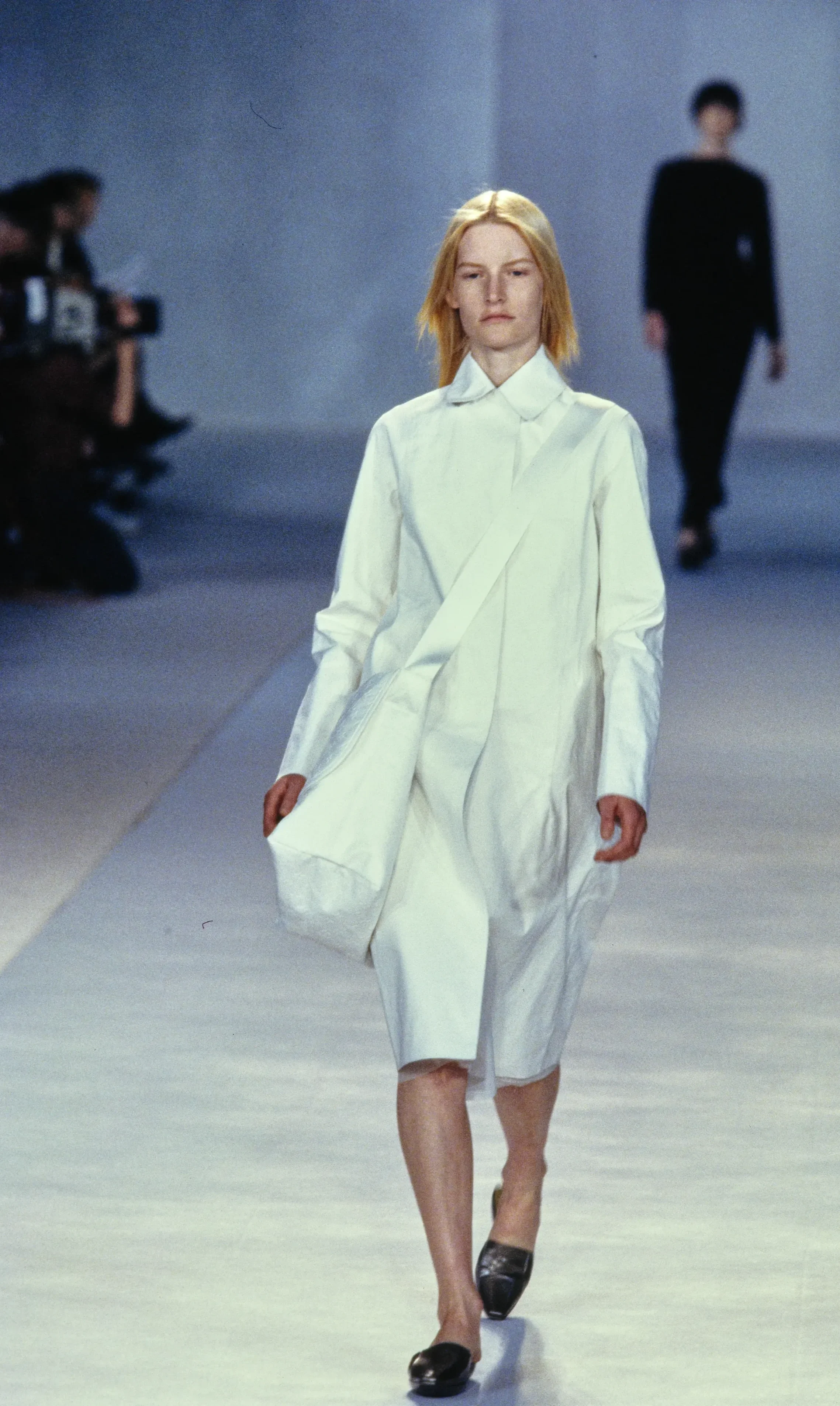 001-louis-vuitton-fall-1998-ready-to-wear-CN10063263-kirsten-owen.webp