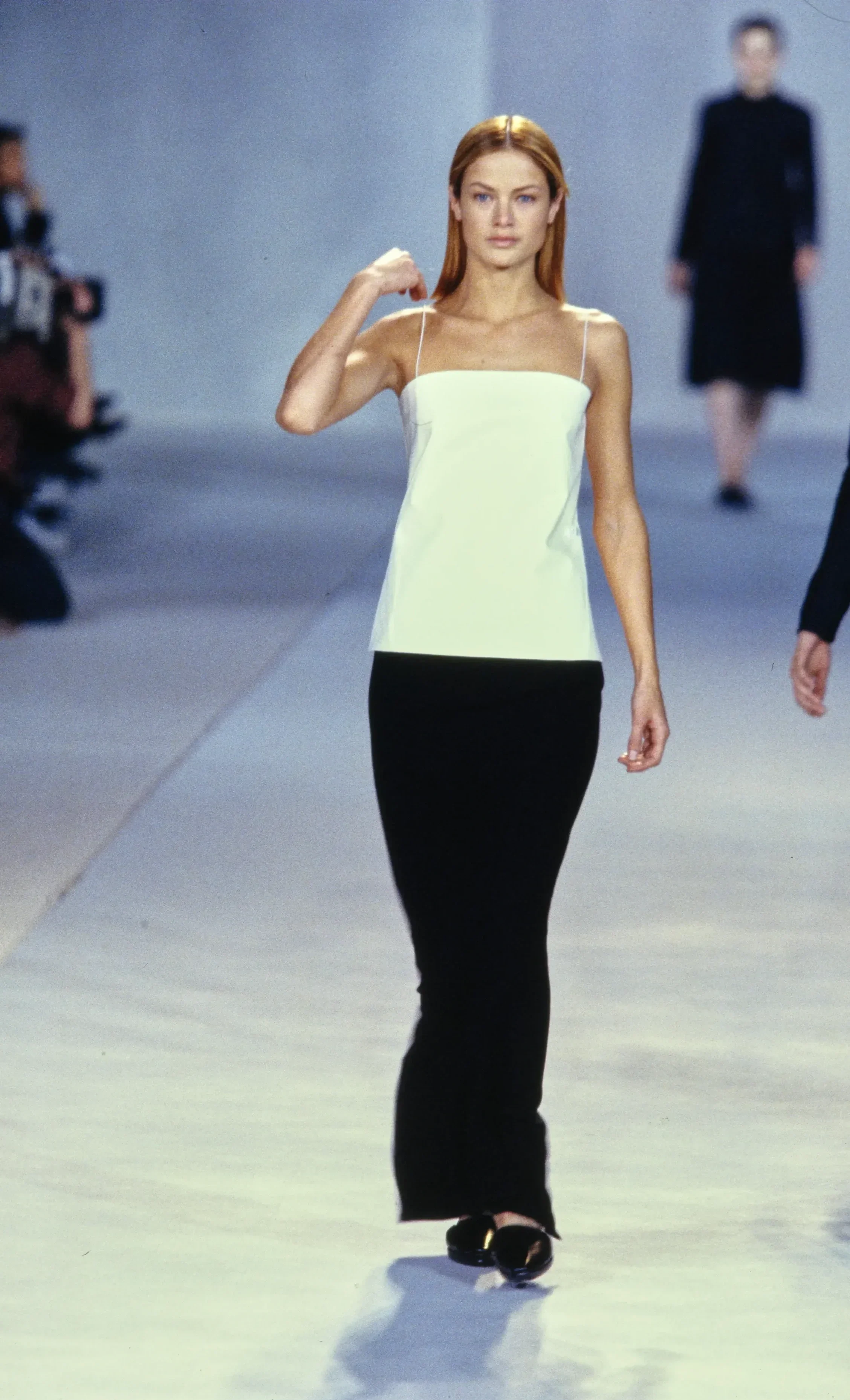 006-louis-vuitton-fall-1998-ready-to-wear-CN10063258-carolyn-murphy.webp