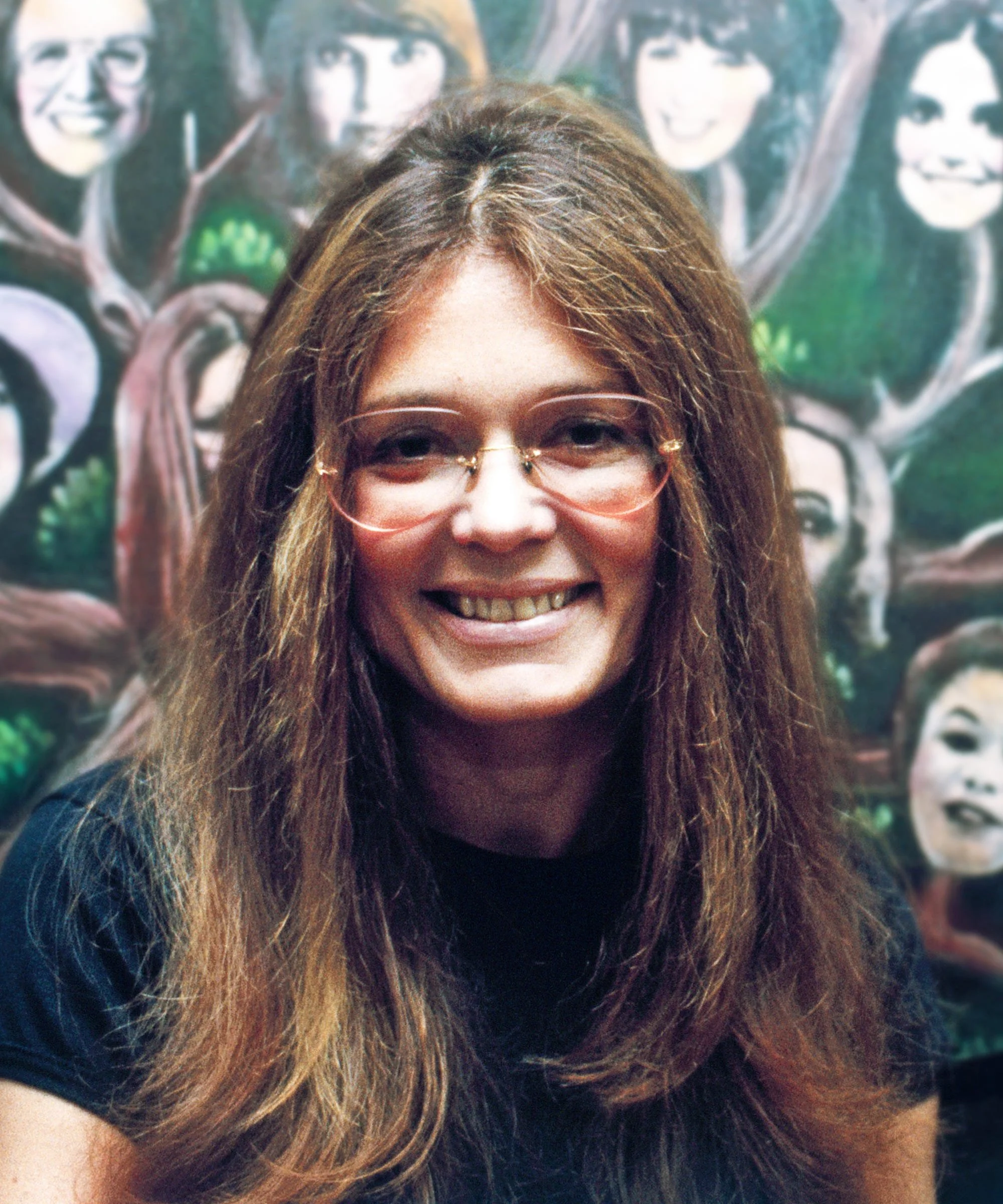Gloria Steinem, Feminist Icon and Pop Culture Fixture, Dies at 92