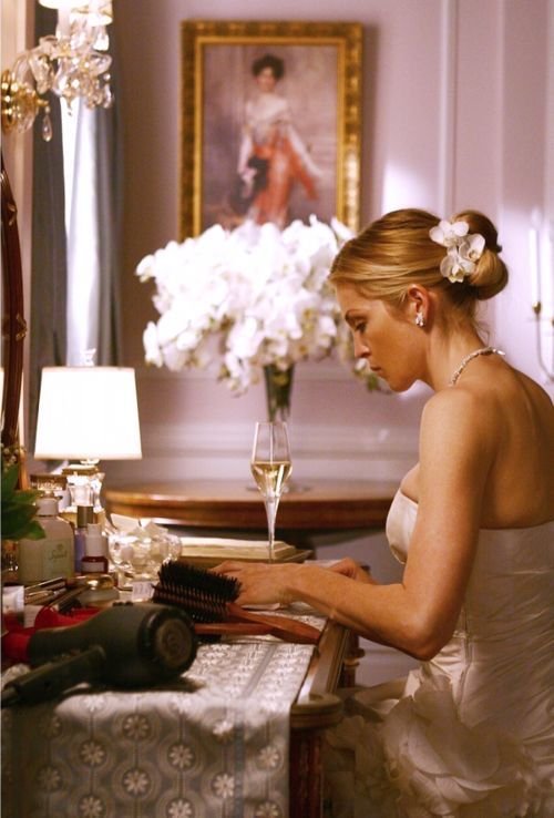Inside Lily van der Woodsen’s Very Expensive Makeup Bag