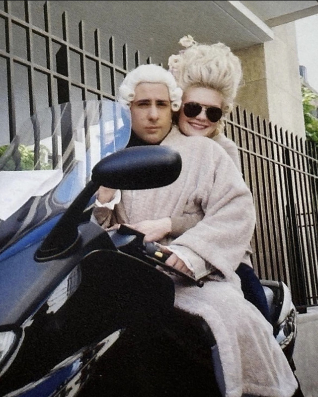 marie-antoinette-off-duty-8.png
