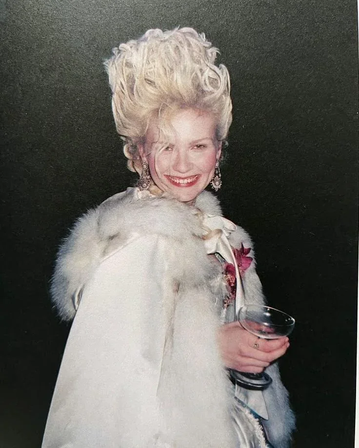 marie-antoinette-off-duty-11.webp