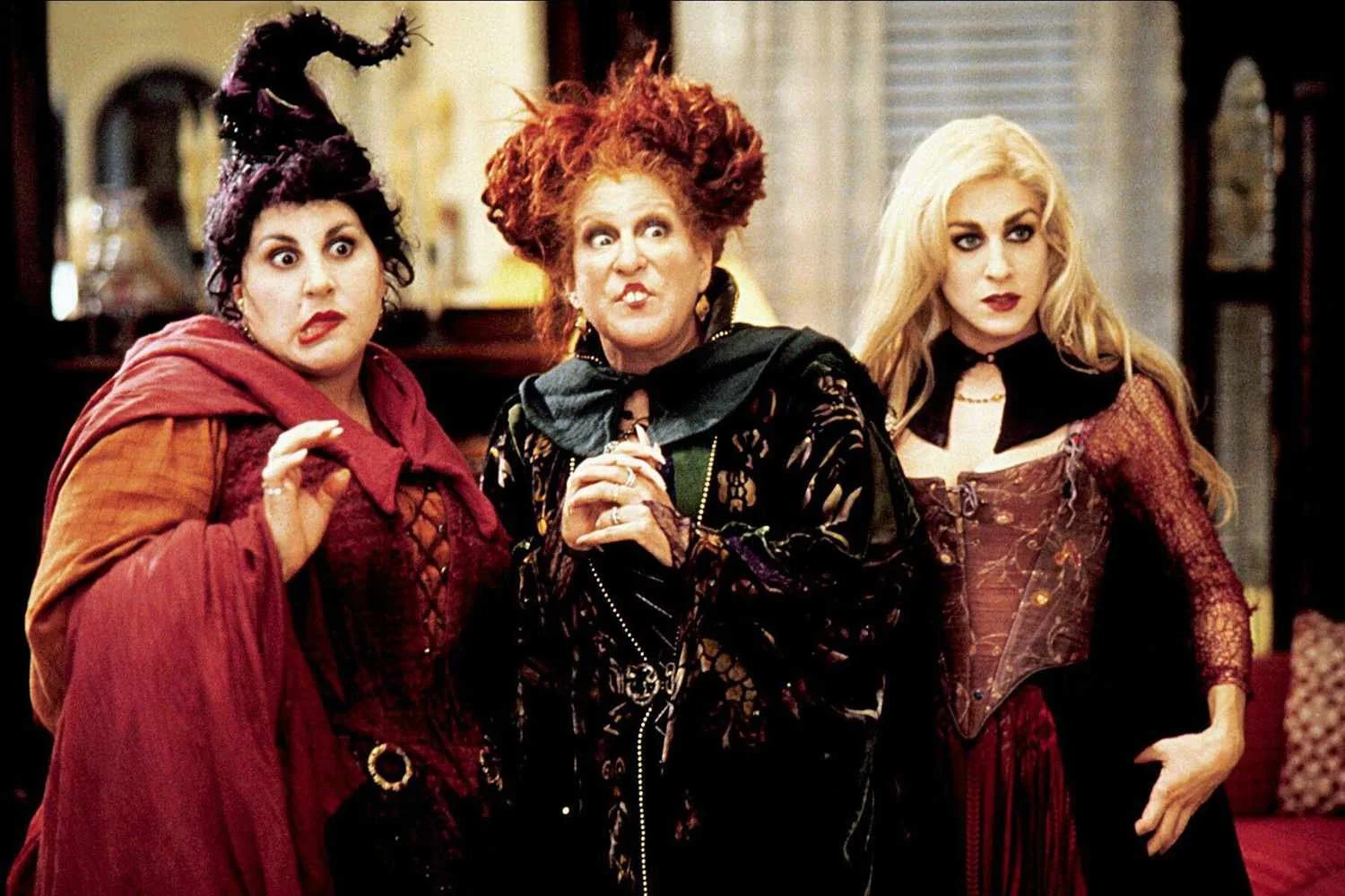 10 Cozy Halloween Movies to Watch This Spooky Season