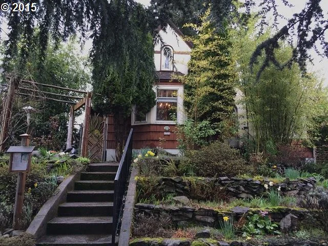 6524 N FENWICK AVE.jpeg