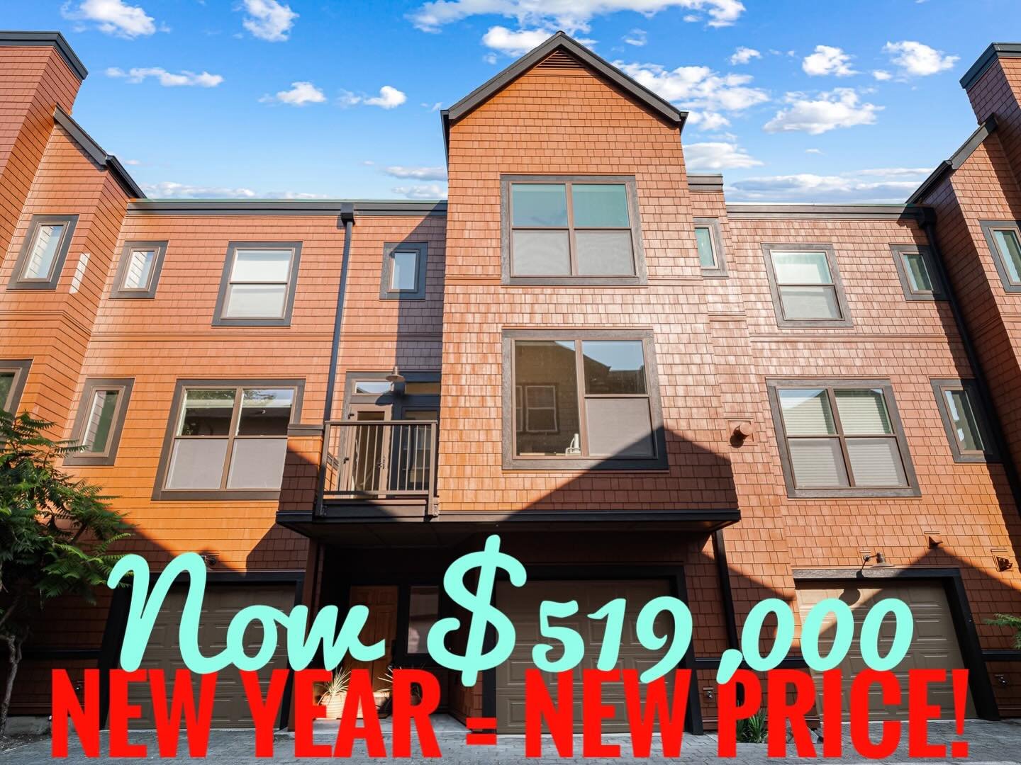 716 SE 33rd PL, PDX! New Year = New Price! And ask us about the HOA savings! Call us for a tour today! #aryneanddulcinea @propertymavenspdx