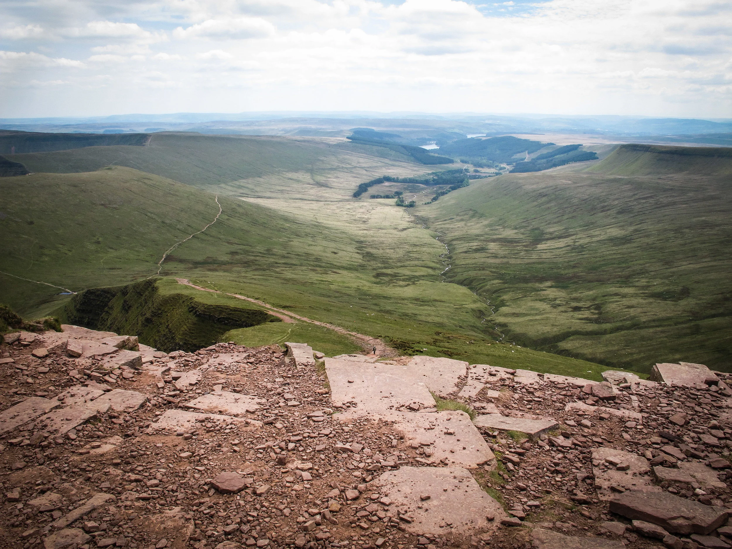 Wales_Low Res-100.jpg