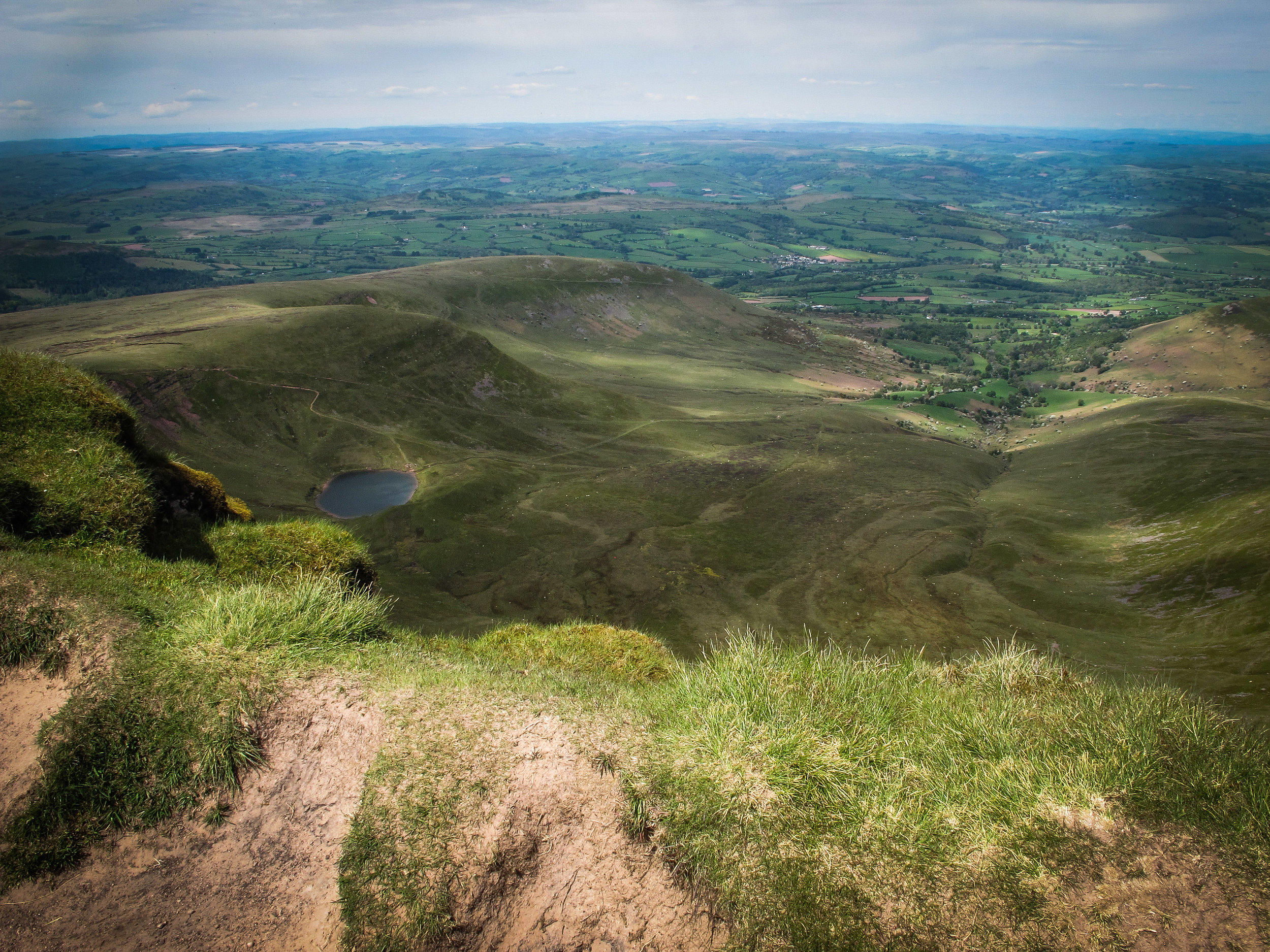 Wales_Low Res-111.jpg