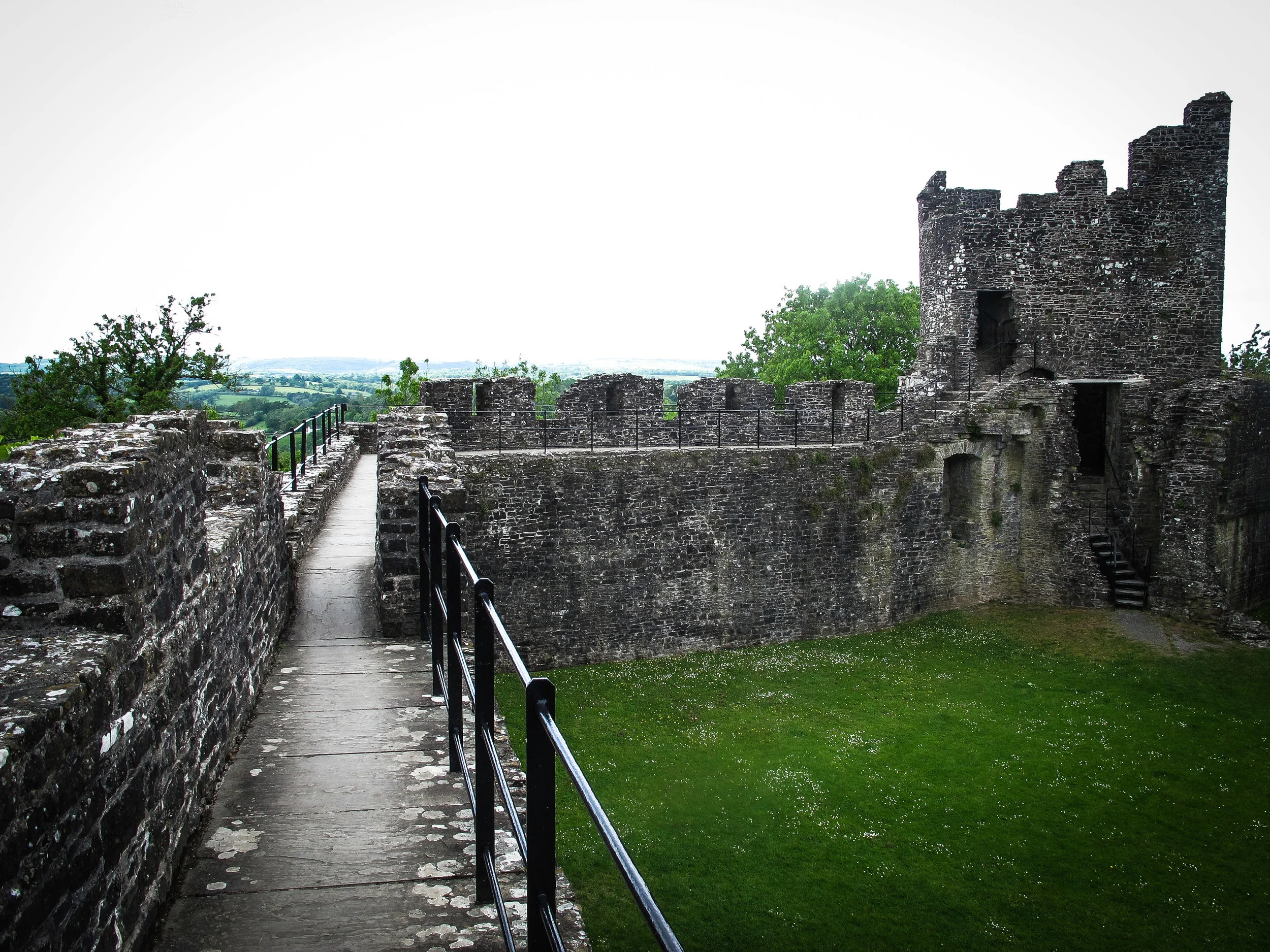 Wales_Low Res-278.jpg