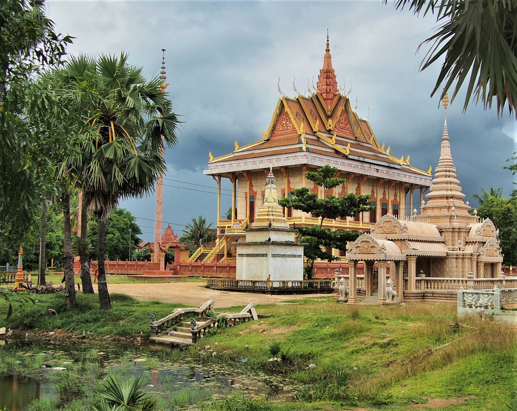 buddhist temple.jpeg