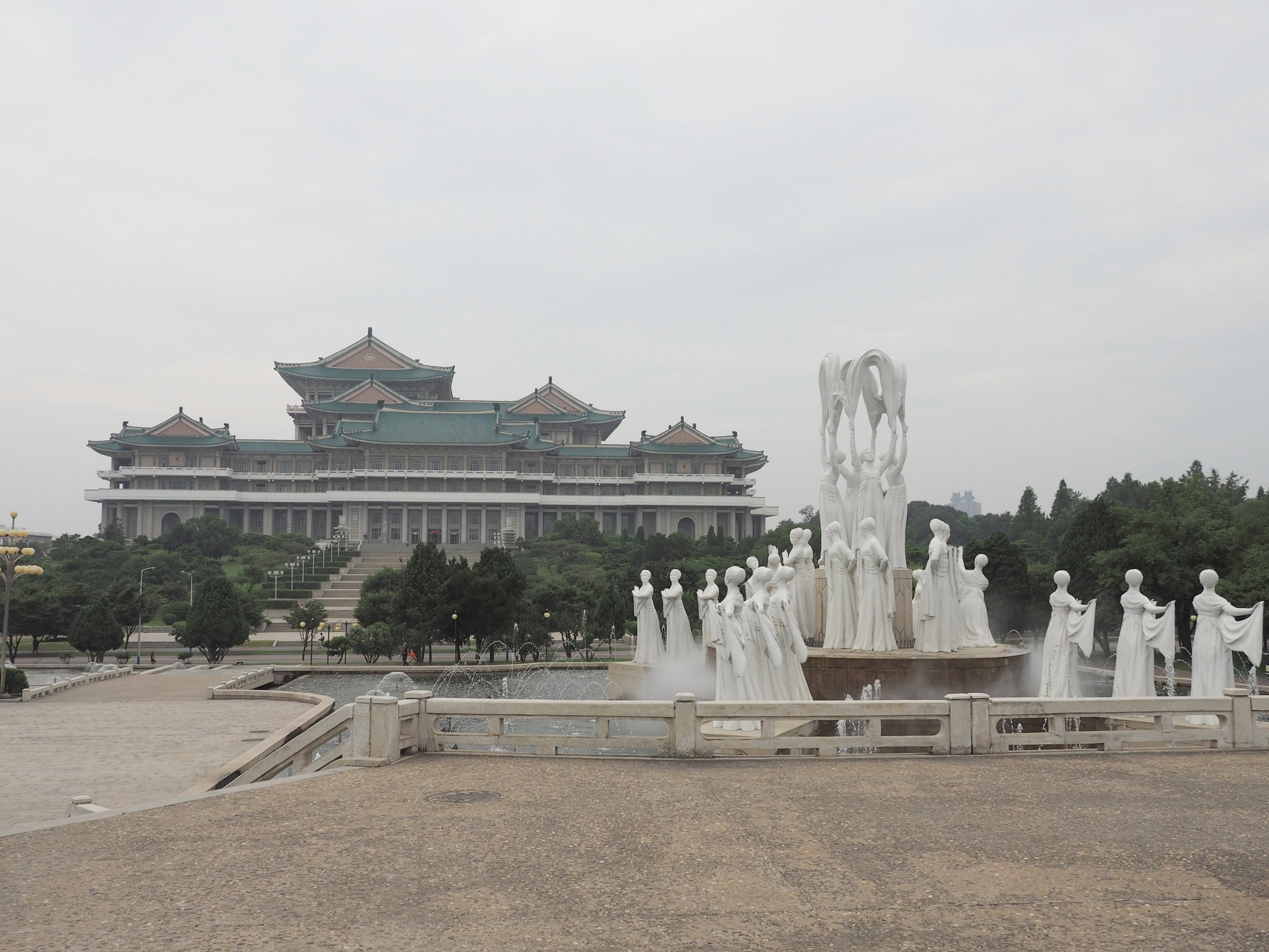 The famous fountain in Mansudae Park next to the Grand People's Study House