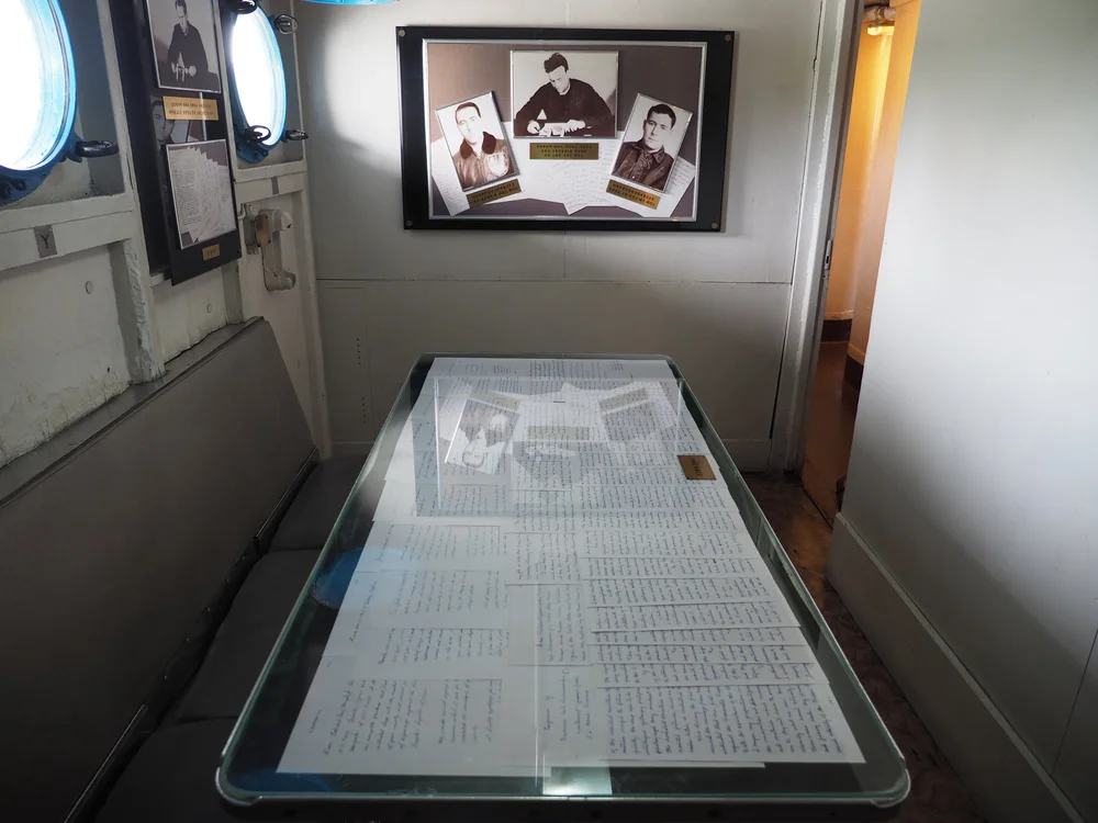  Meeting room where the ship was surrendered 