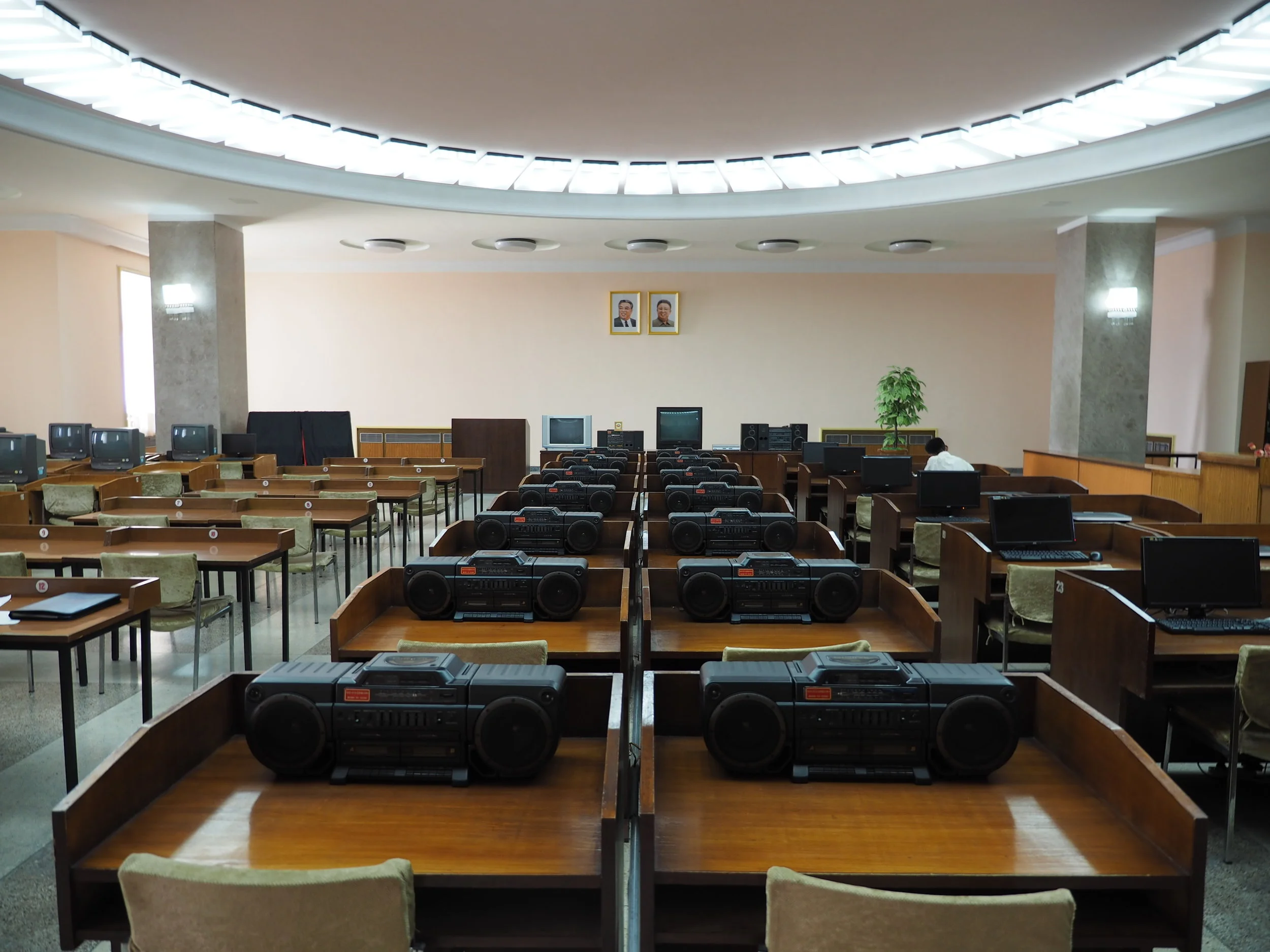  Music listening room 