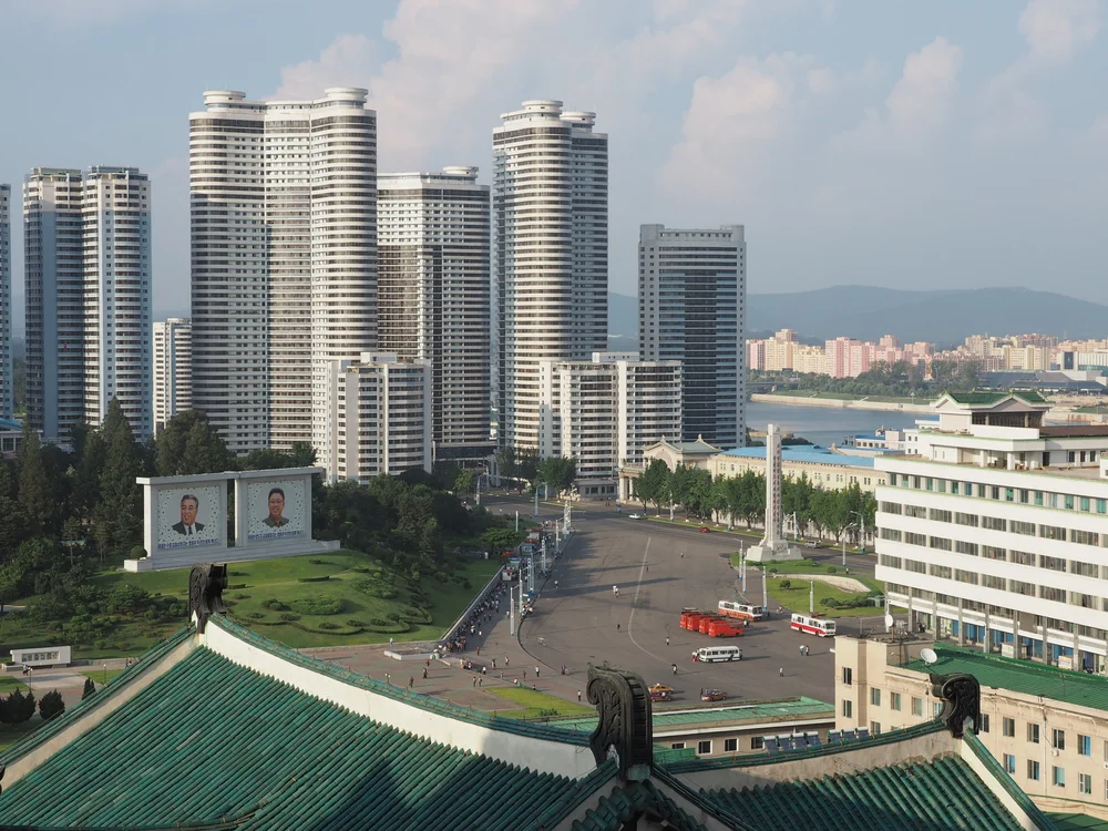  Lines for the bus in the afternoon 