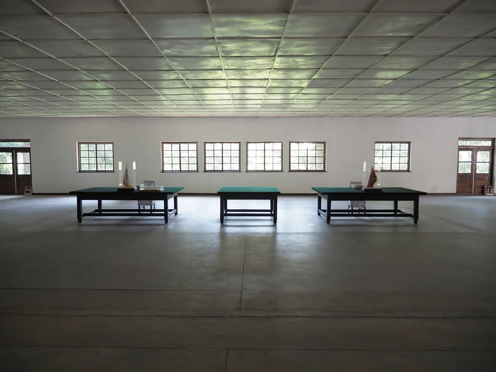  Tables where the armistice treaty was signed and the press took photos 