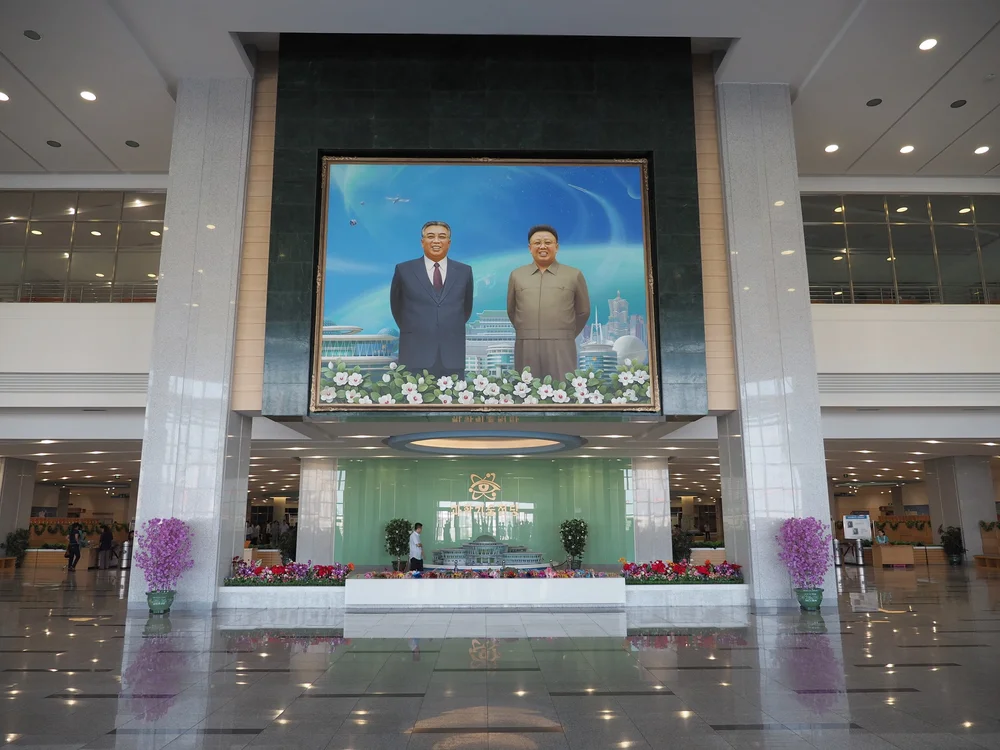  The great leaders watch over everything, including the entrance to this complex. 