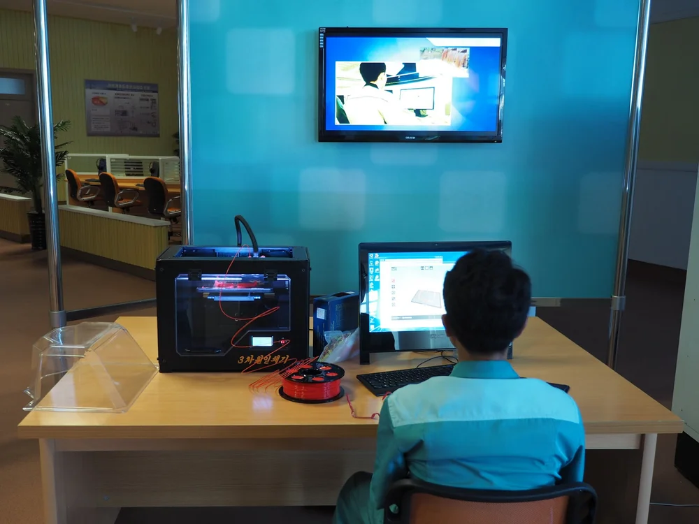  MakerBot 3D printer, rebranded as a North Korean innovation. 