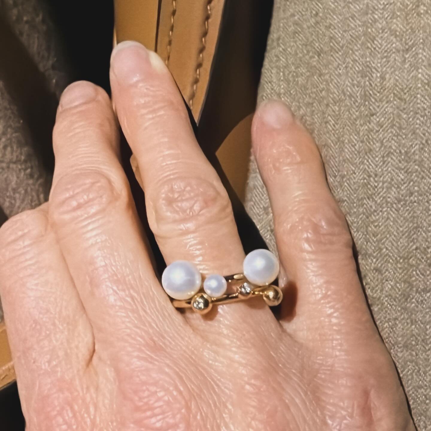 #pearls and #diamonds #gold made with love from #alexakoleschjewellery