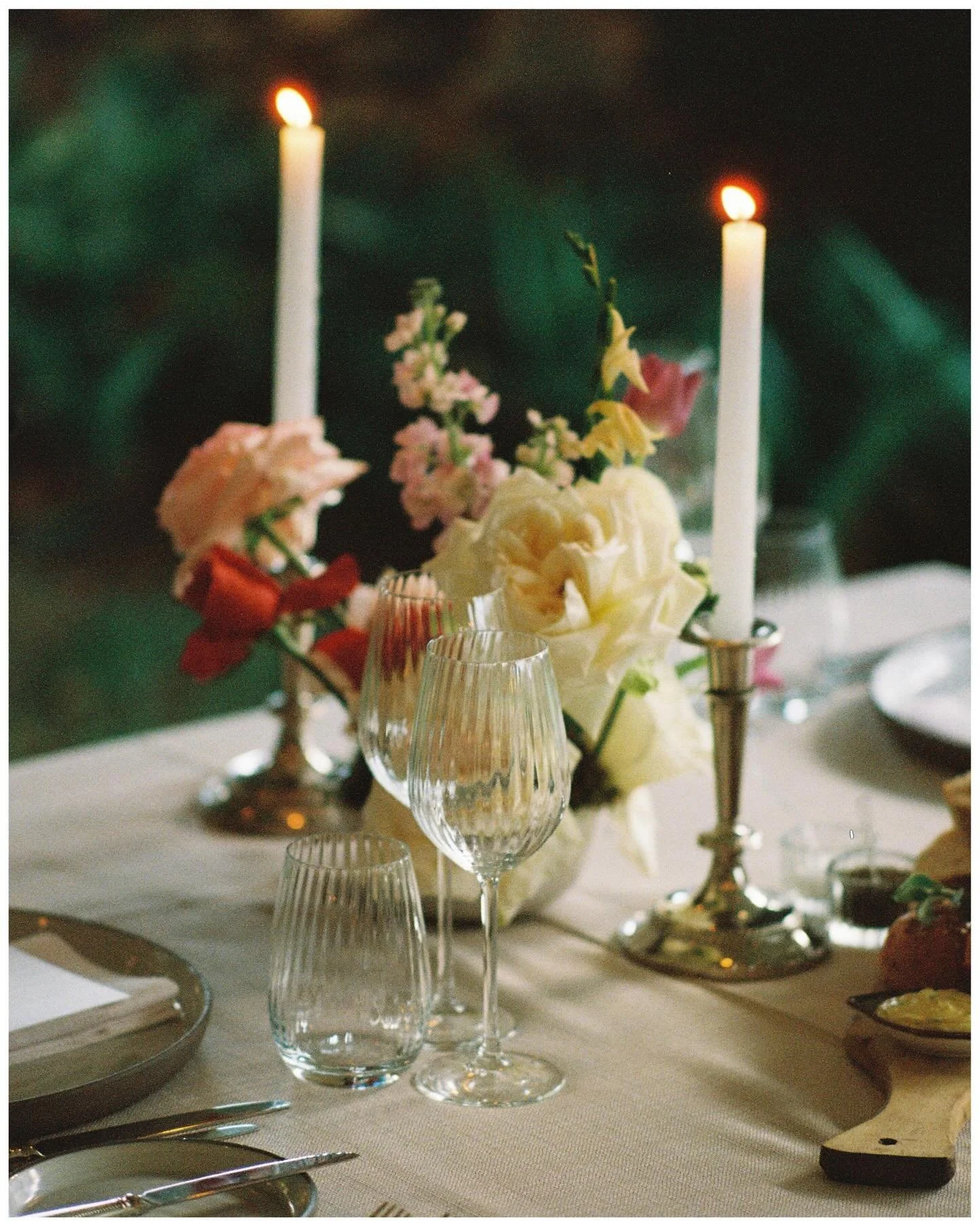 Some film shots from Bianca &amp; Gerhard&rsquo;s wedding 😍

Venue: @glenshielvenue 
Event planners &amp; catering: @bywordofmouthsa 
Photographer: @barefootheart_ 
Second 📷- @diggiest 
Dress: @nuptbridal 
Jazz band: @darlingtonokofumusic