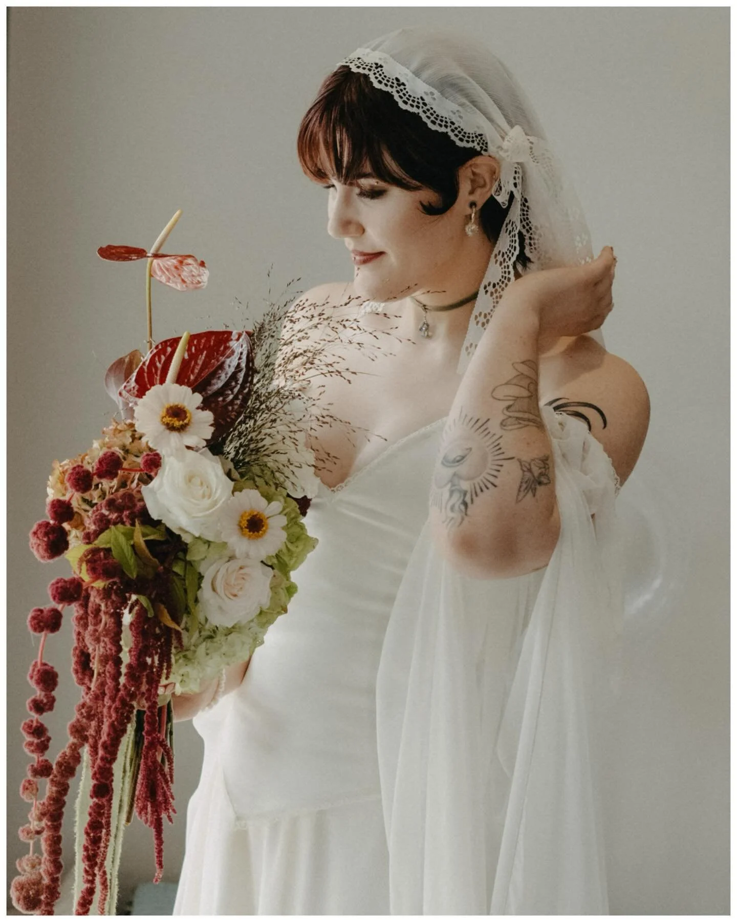 HER 🤍

The bringer of balance. Standing between new inventions, boldness, and bravery. True to herself &mdash; unique, forged from a raw foundation she laid for the future. A woman to look up to.

@diggiest 
@tarqwin 
@ottojm