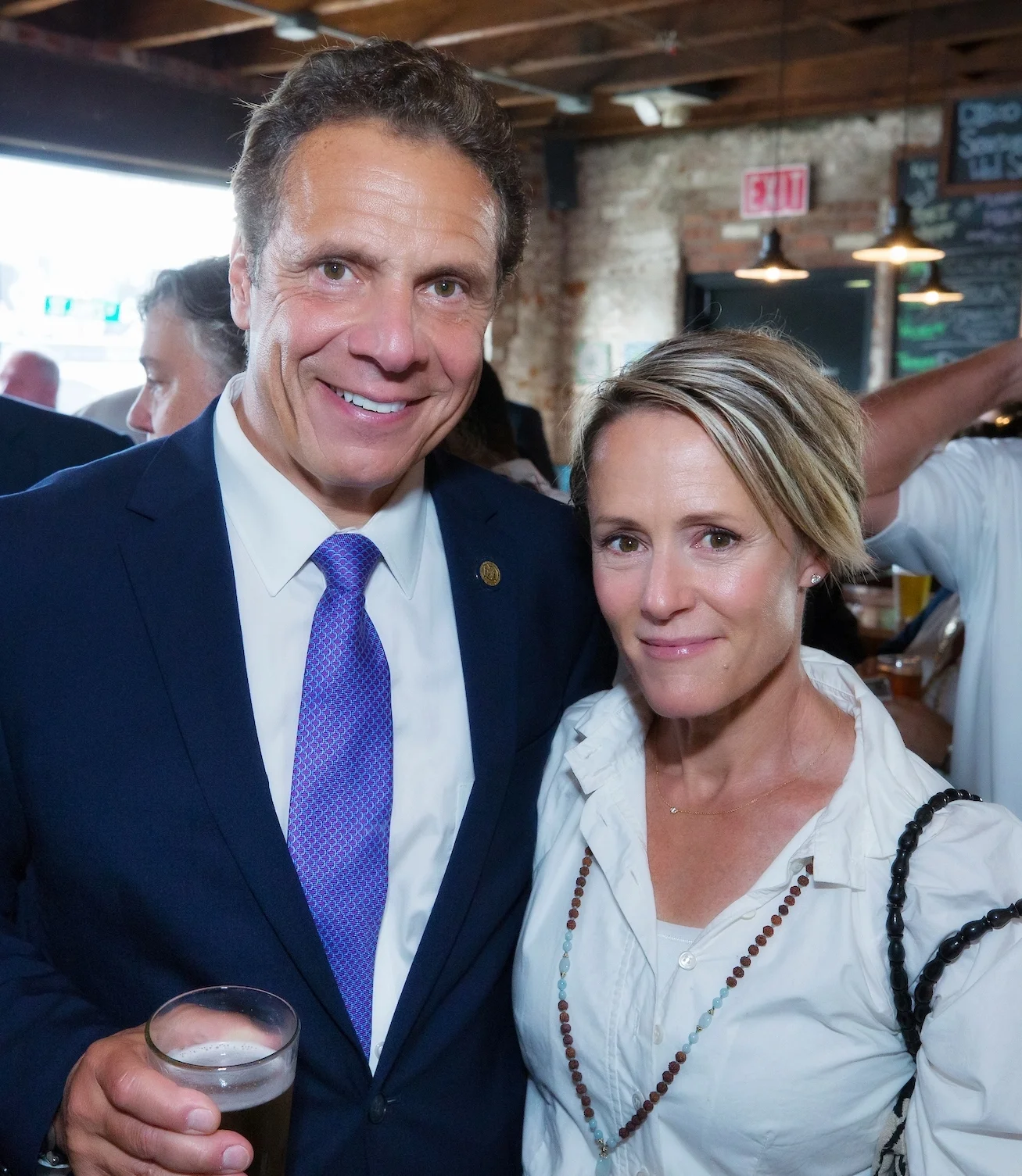 Pictured: New York State Governor Andrew M. Cuomo and Stockade Works founder Mary Stuart Masterson at Keegan Ales in Kingston. Photo by Philip Kamrass/ Office of Governor Andrew M. Cuomo.