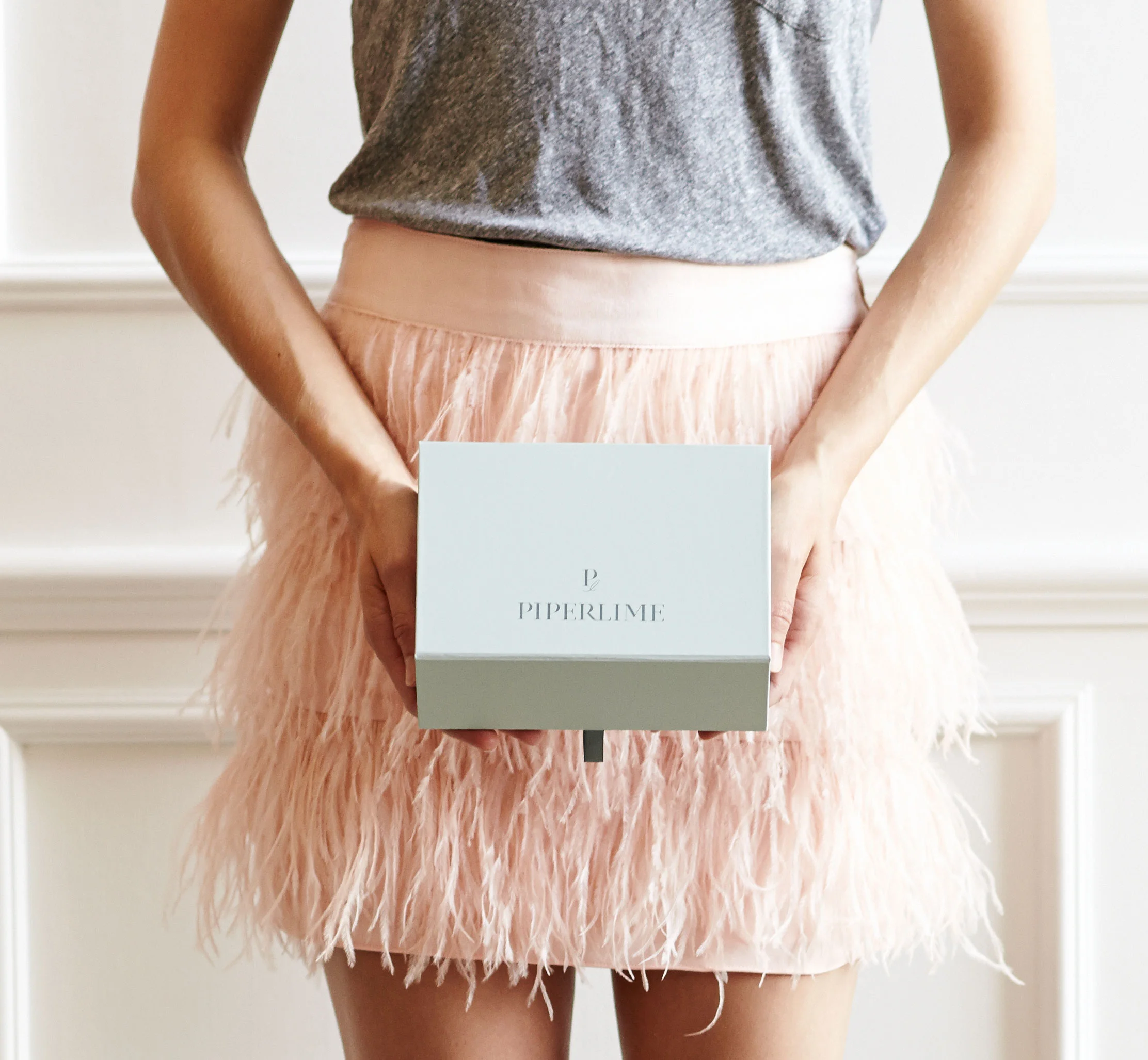 Rigid boxes came in two sizes. Perfect for a pair of shoes or jewelry.