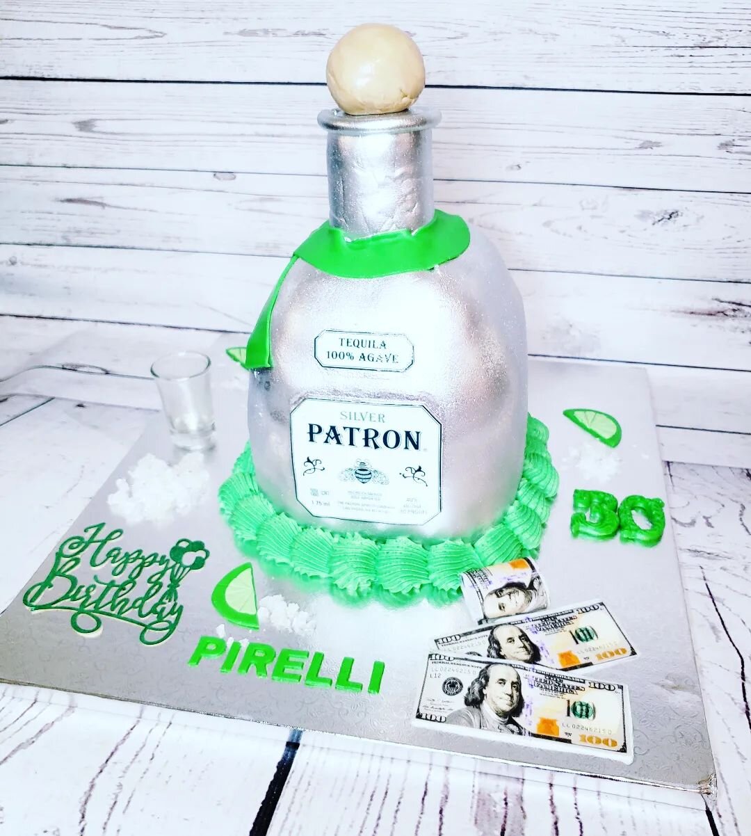 It's the weekend. Time to turn up! Don't do anything that I wouldn't do! #dessertfirst #ieatdessertfirst #dessertfirstlady #michiganbaker #michigancustomcakes #patroncakes